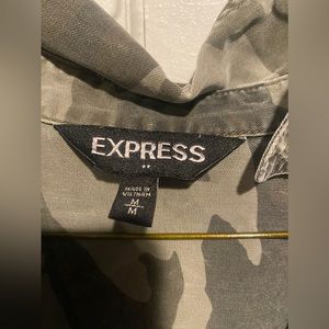 Express button down camo print top